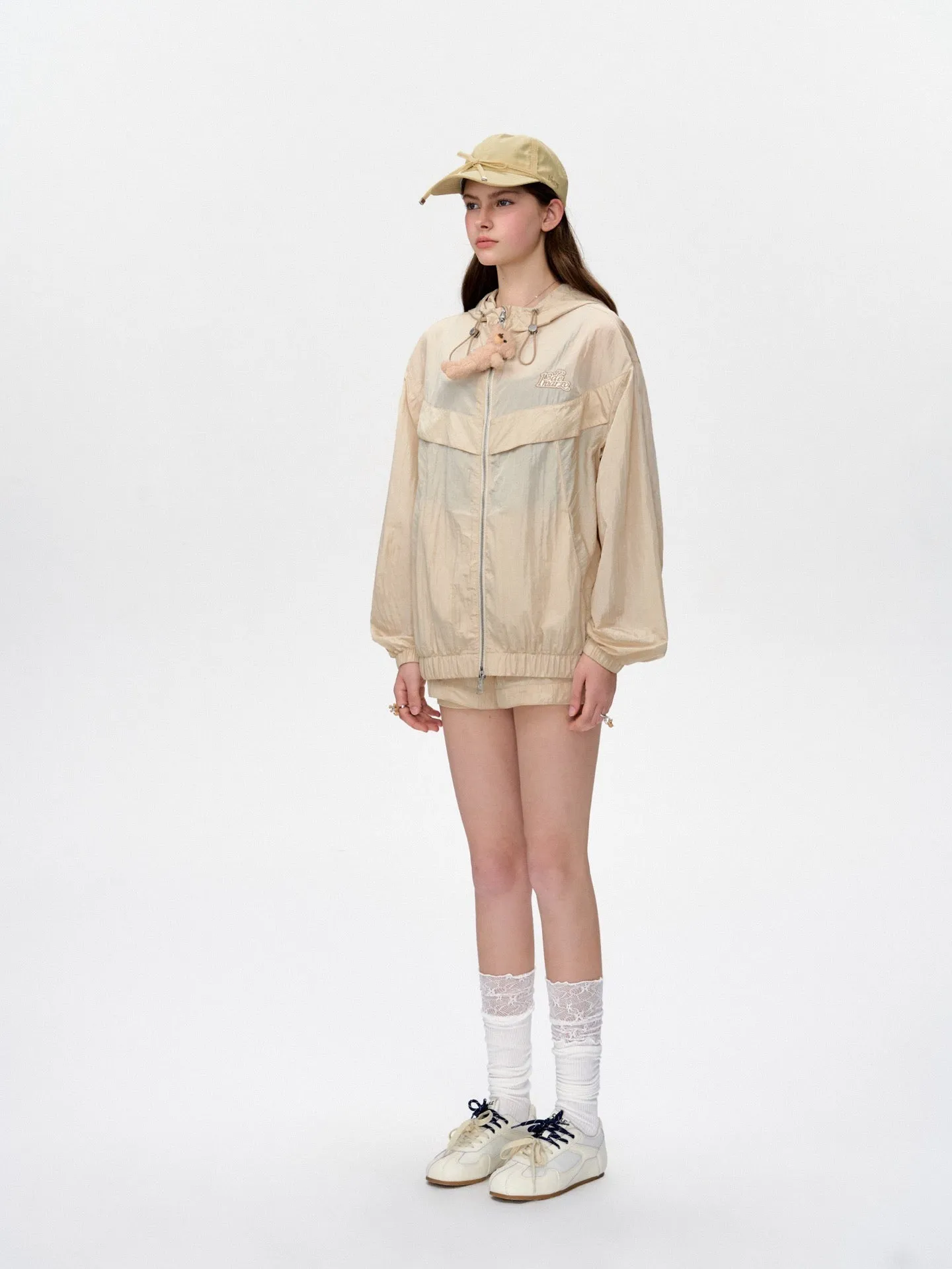 13DE MARZO Bear Thin Trainer Coat Almond
