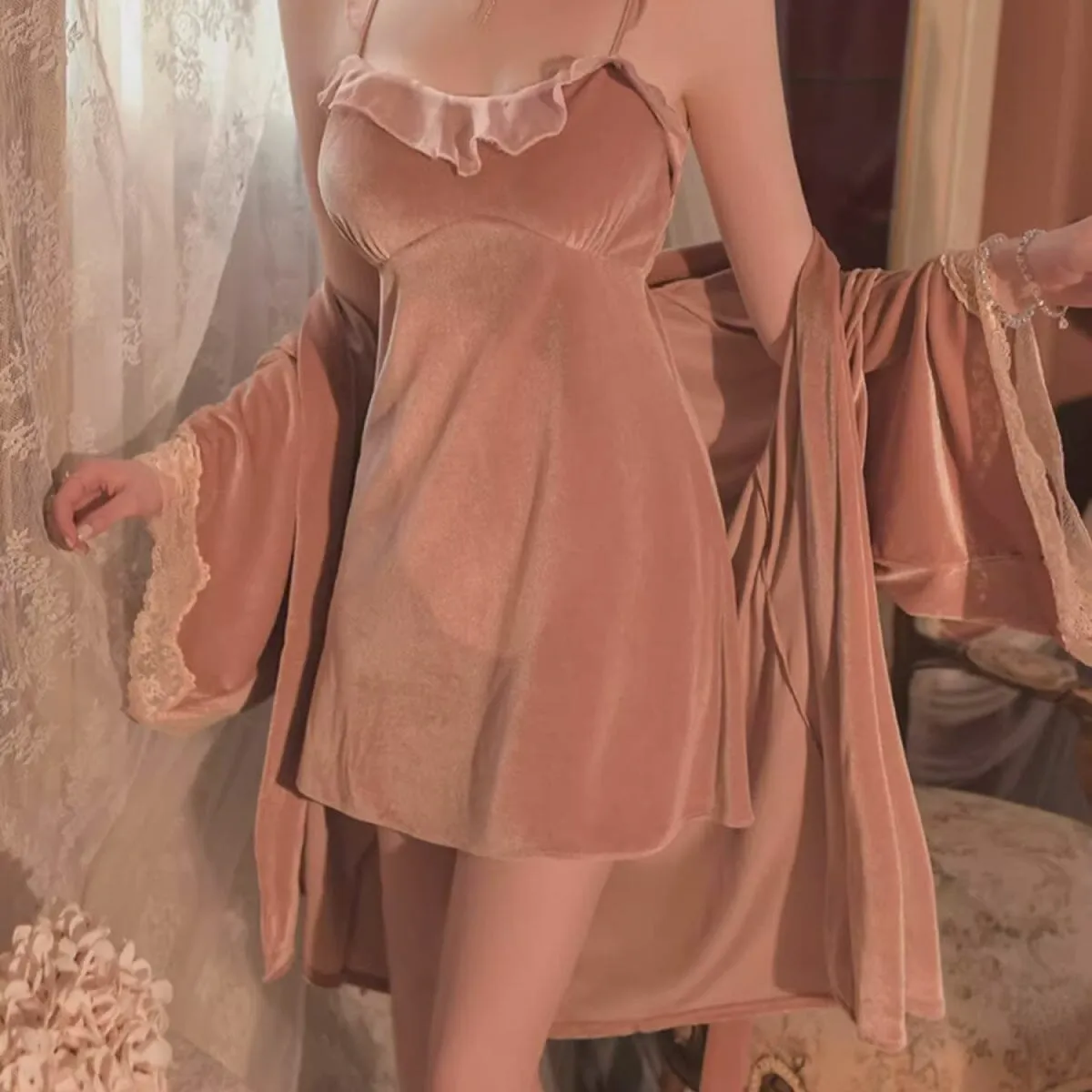 Abbey velvet slip