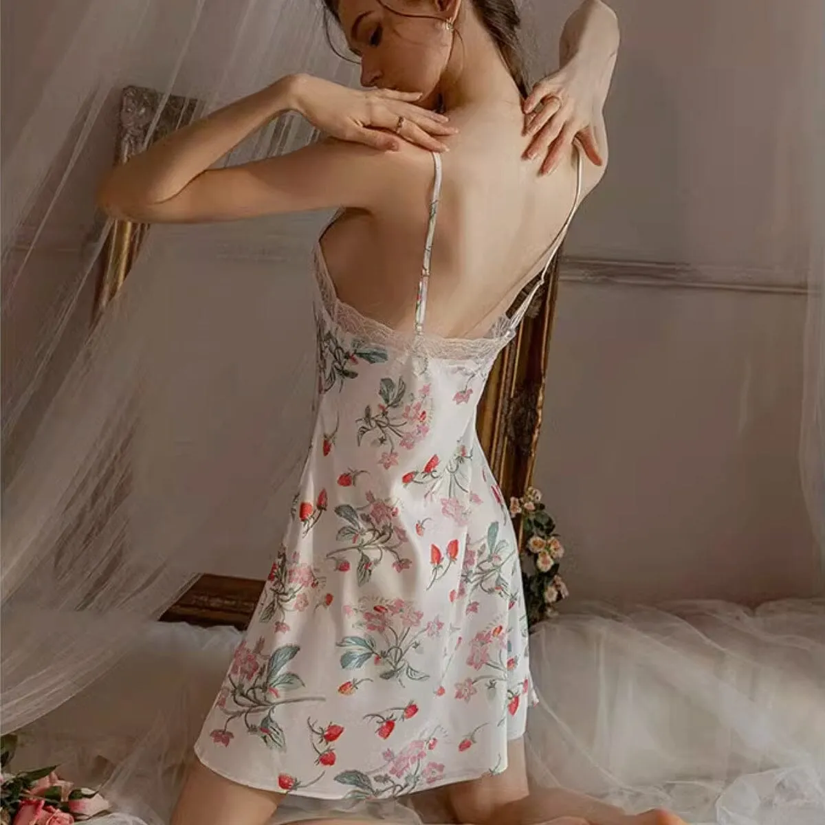 Codina satin slip