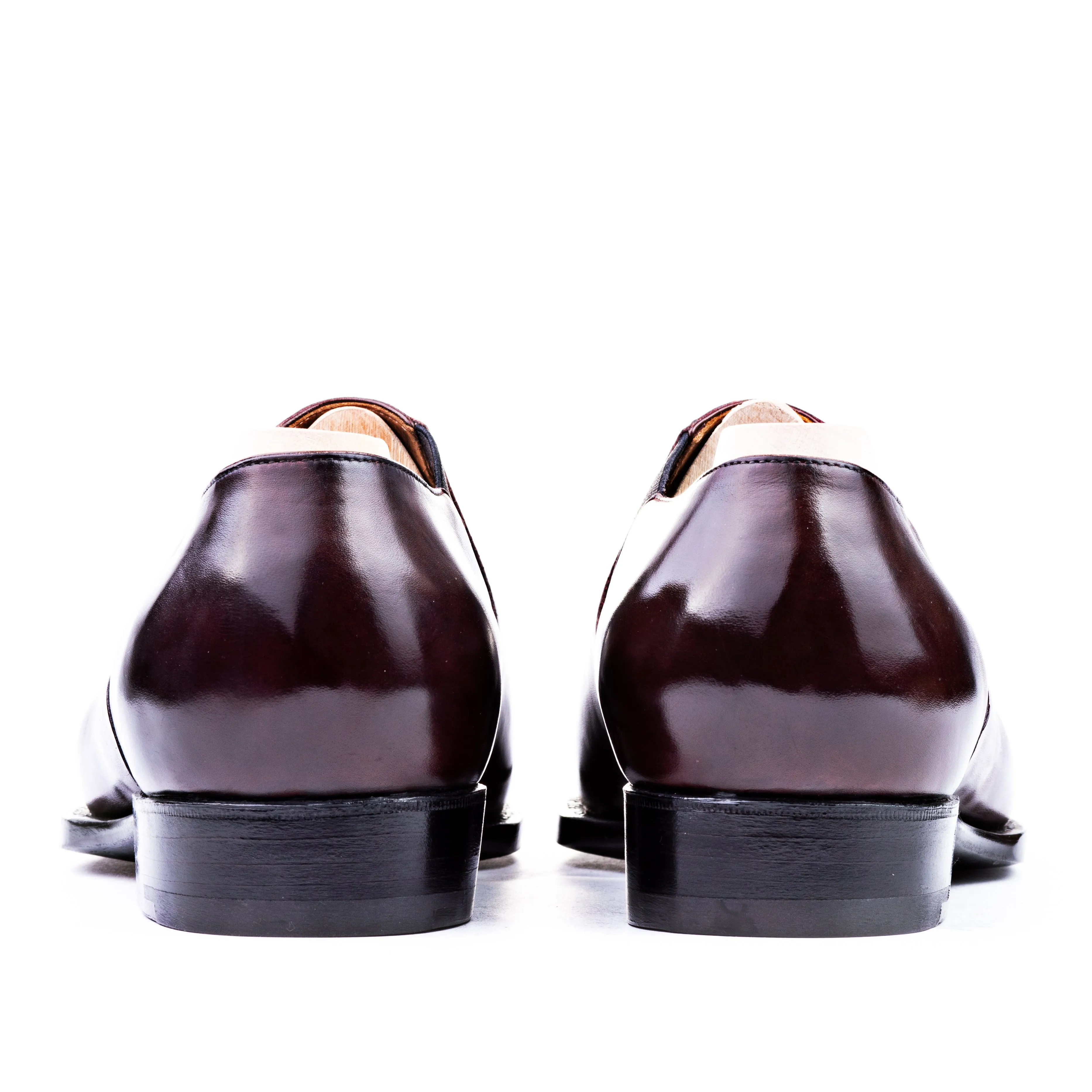 Elastic sided plain loafer
