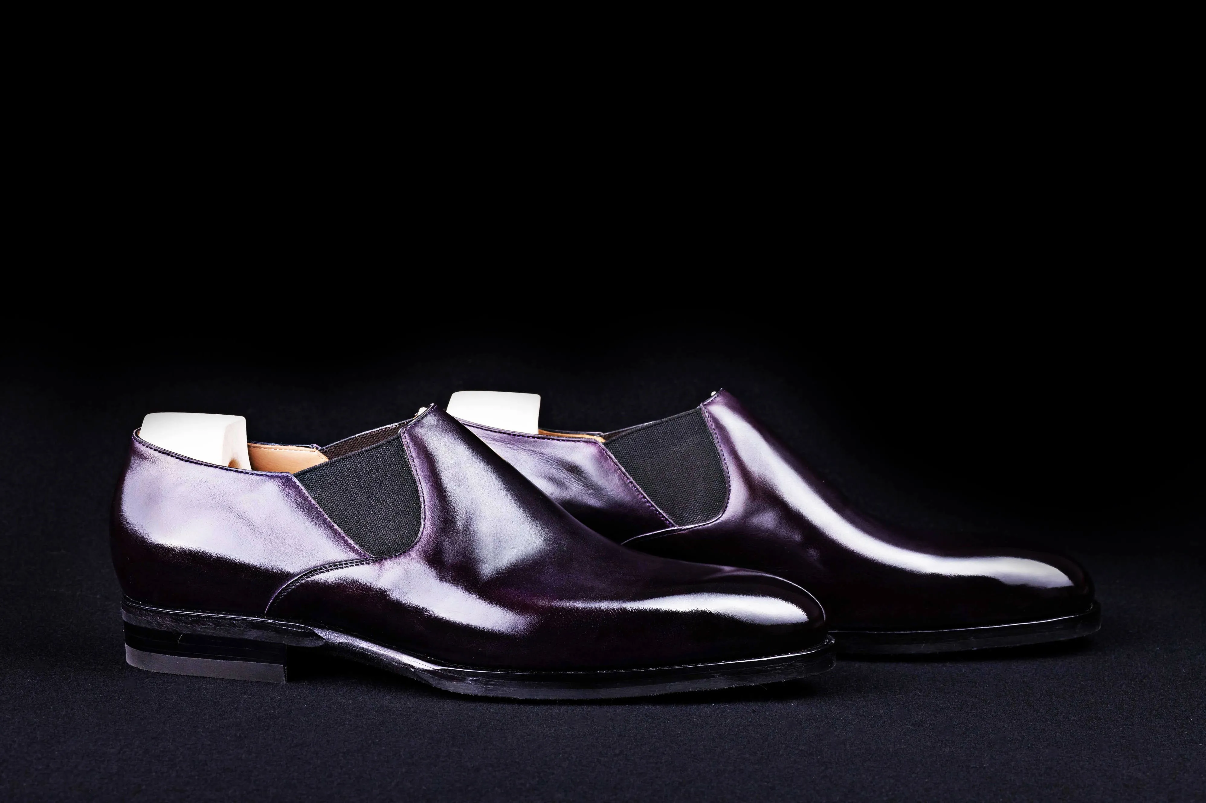 Elastic sided plain loafer