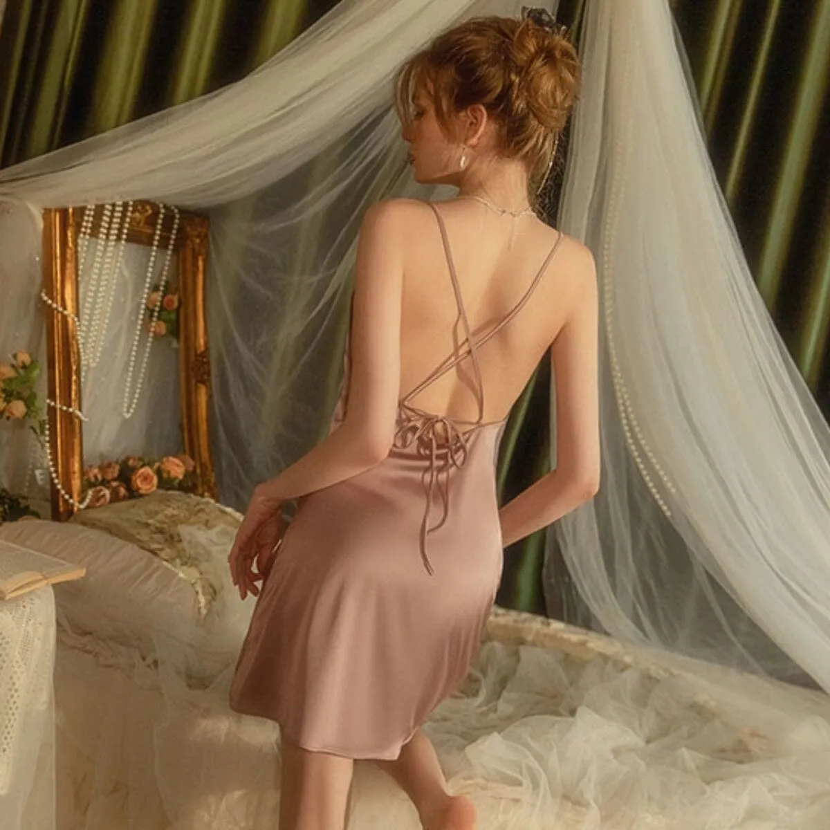 Nika satin slip