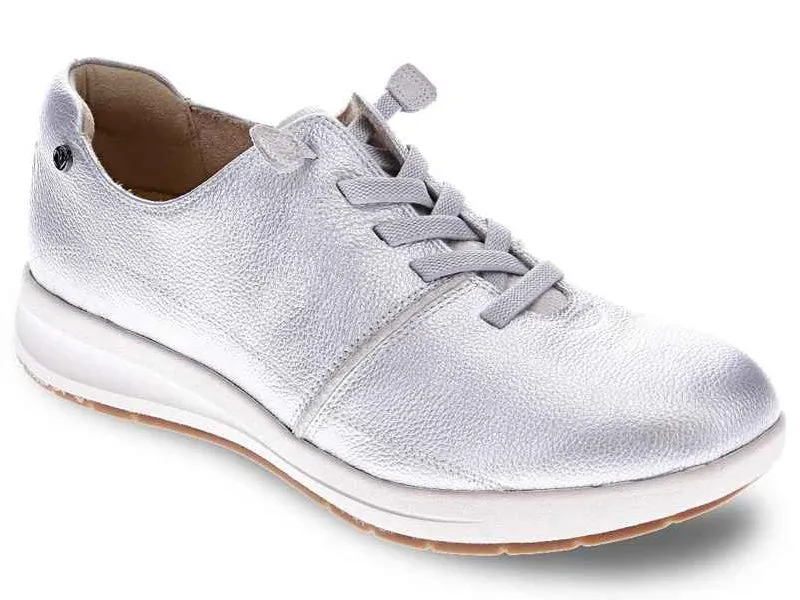 Revere Crete - Women's Slip On Shoe