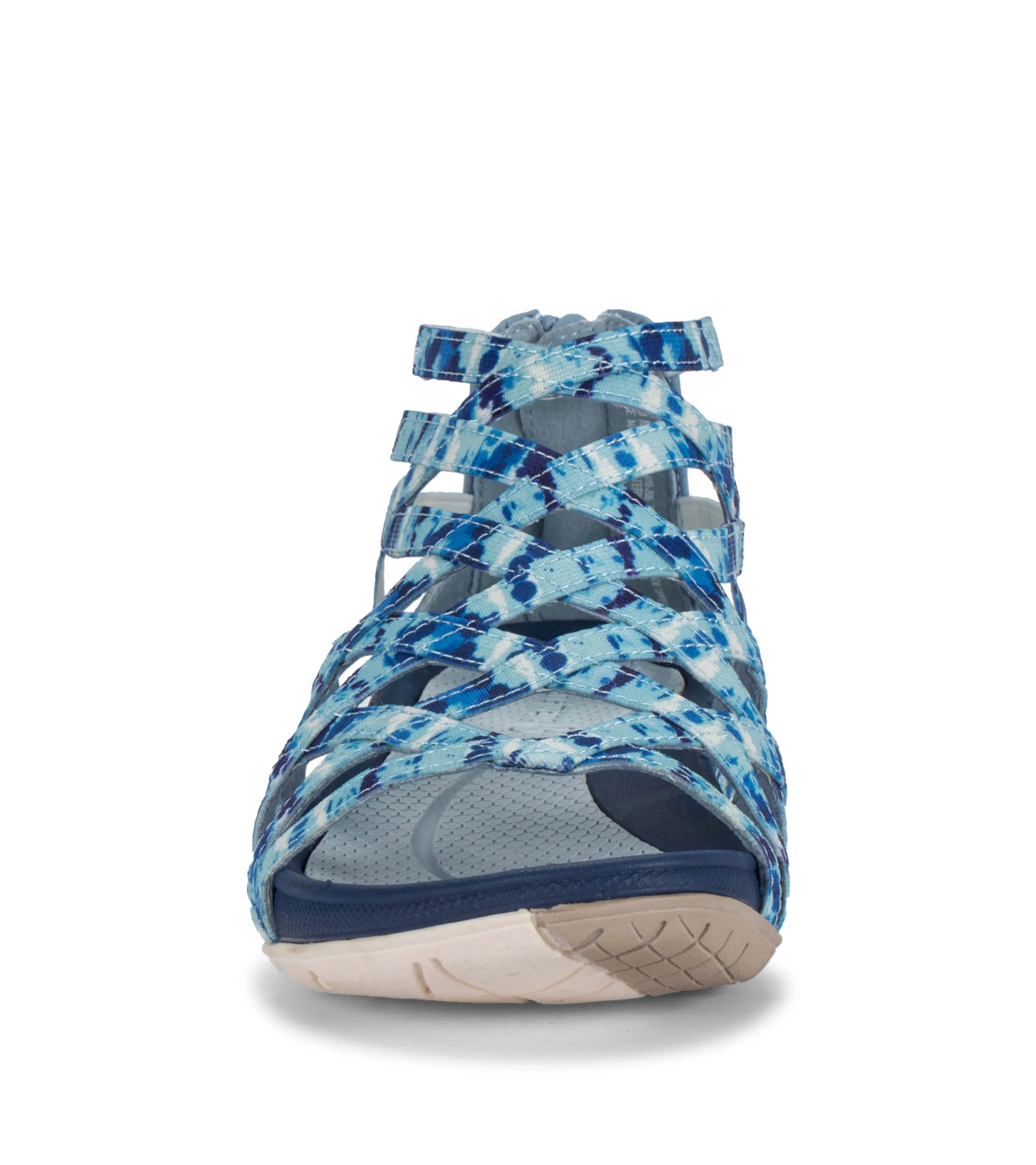 Samina Sandal