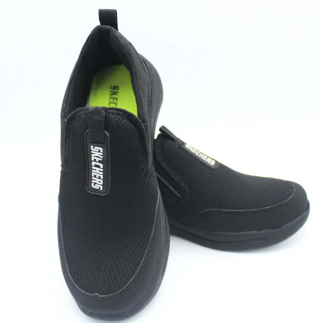 Skechers Easy Walk Slip-Ons