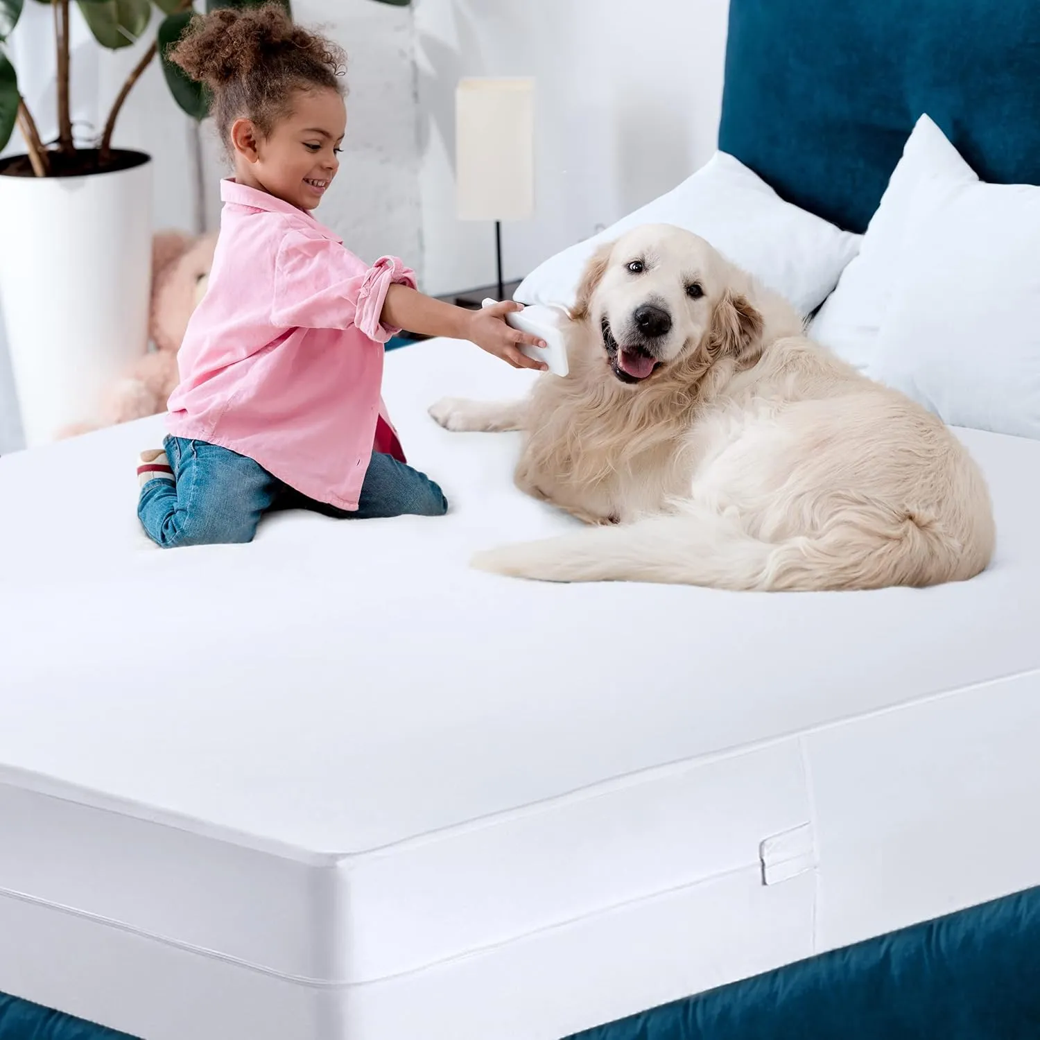 Utopia Bedding Zippered Mattress Encasement Twin, 100% Waterproof Bed Bug and Dust Mite Proof Mattress Protector, Absorbent Six-Sided Mattress Cover