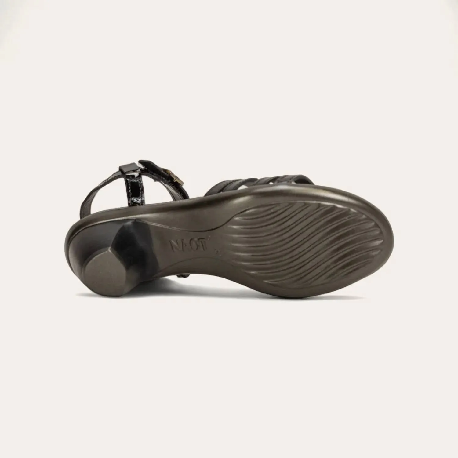 Women's Current Sandals - Medium In Black Patent/black