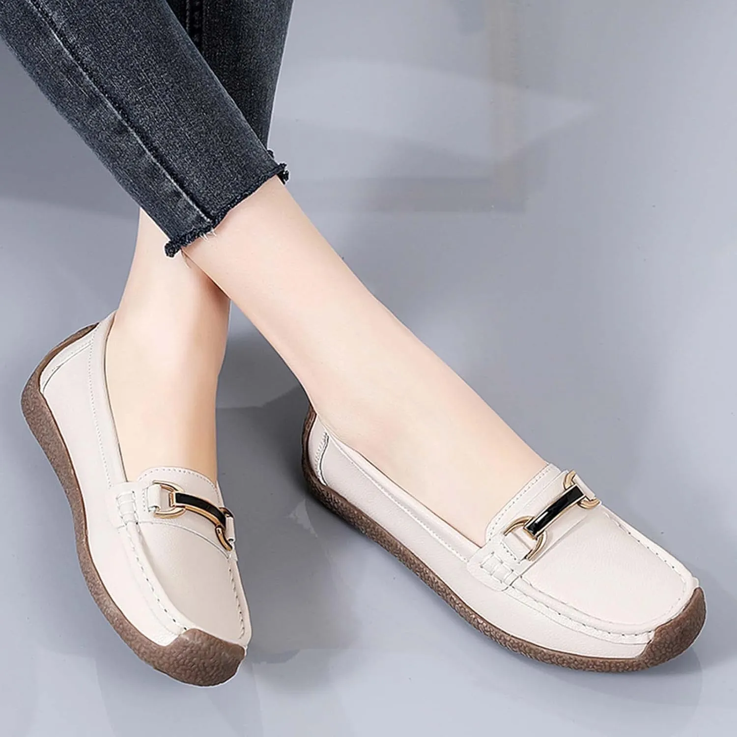 Women's Slip On Flats Loafers Leather Moccasins Walking Shoes Driving Penny Loafer with Anti-Slip Rubber Sole
