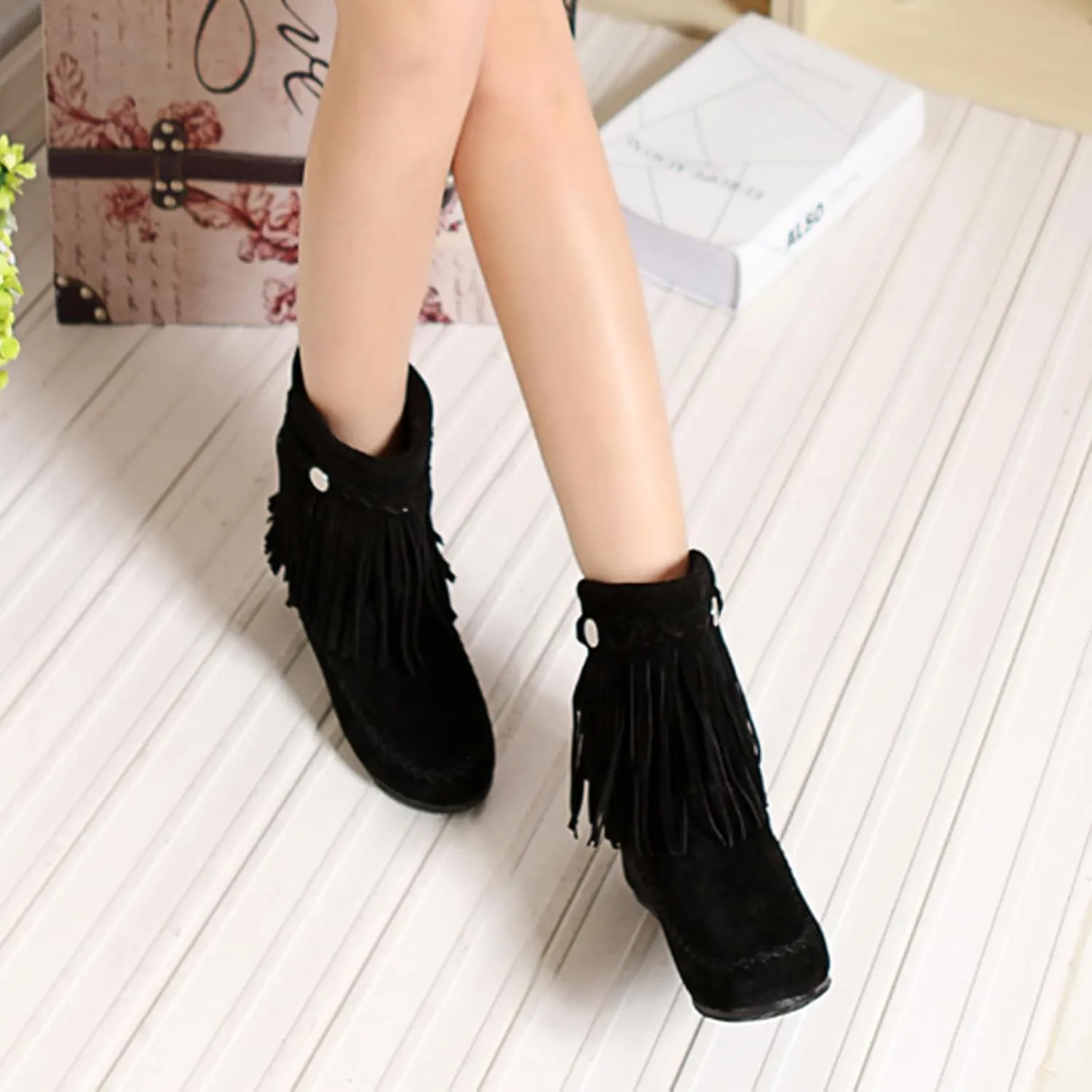 Women's Suede Tassel Cowboys Ankle Boots,Classic Vintage Round Toe Slip On Hidden Wedge Heel Low Heel Western Short Boots Dress Booties
